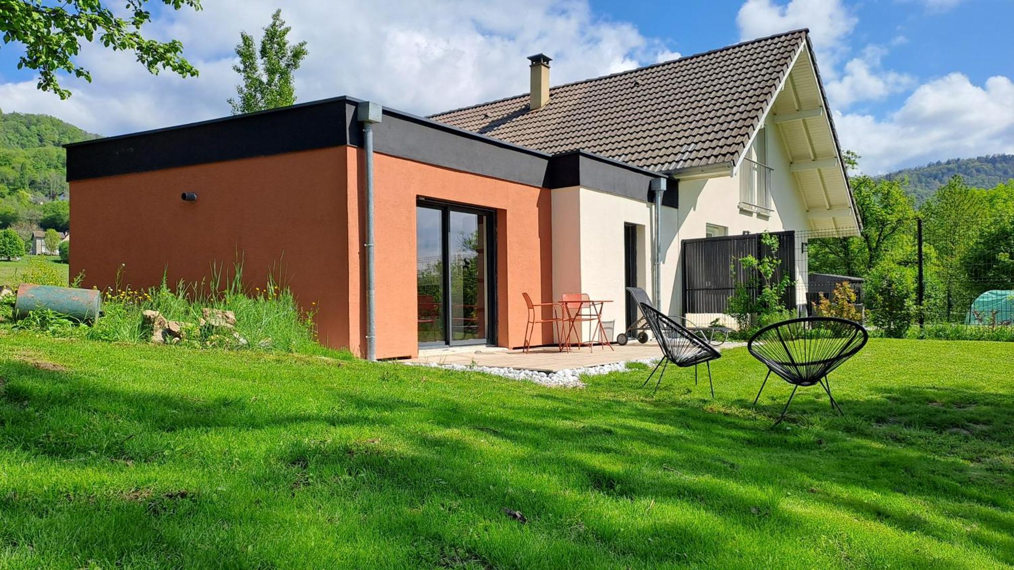 Logement Neuf A 2 Pas Du Lac La Bridoire Eksteriør bilde